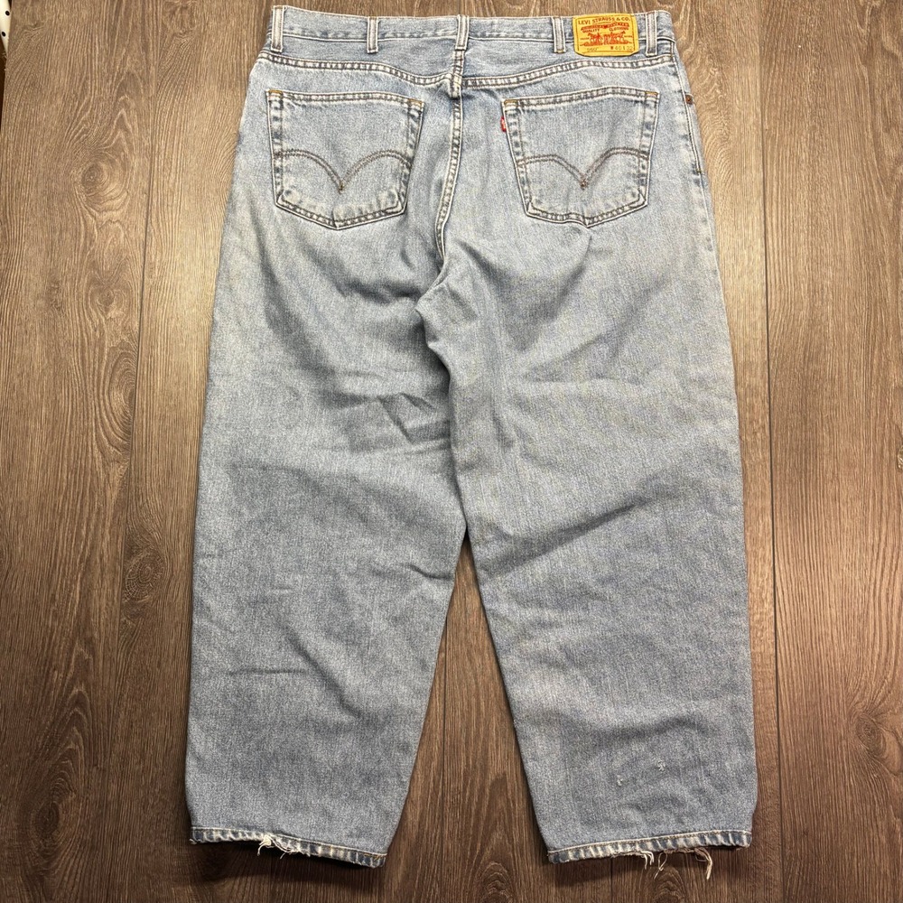 Vintage Levis 560 Comfort Fit Jeans 40x32 Light Wash Wide Leg Baggy Denim Y2K
